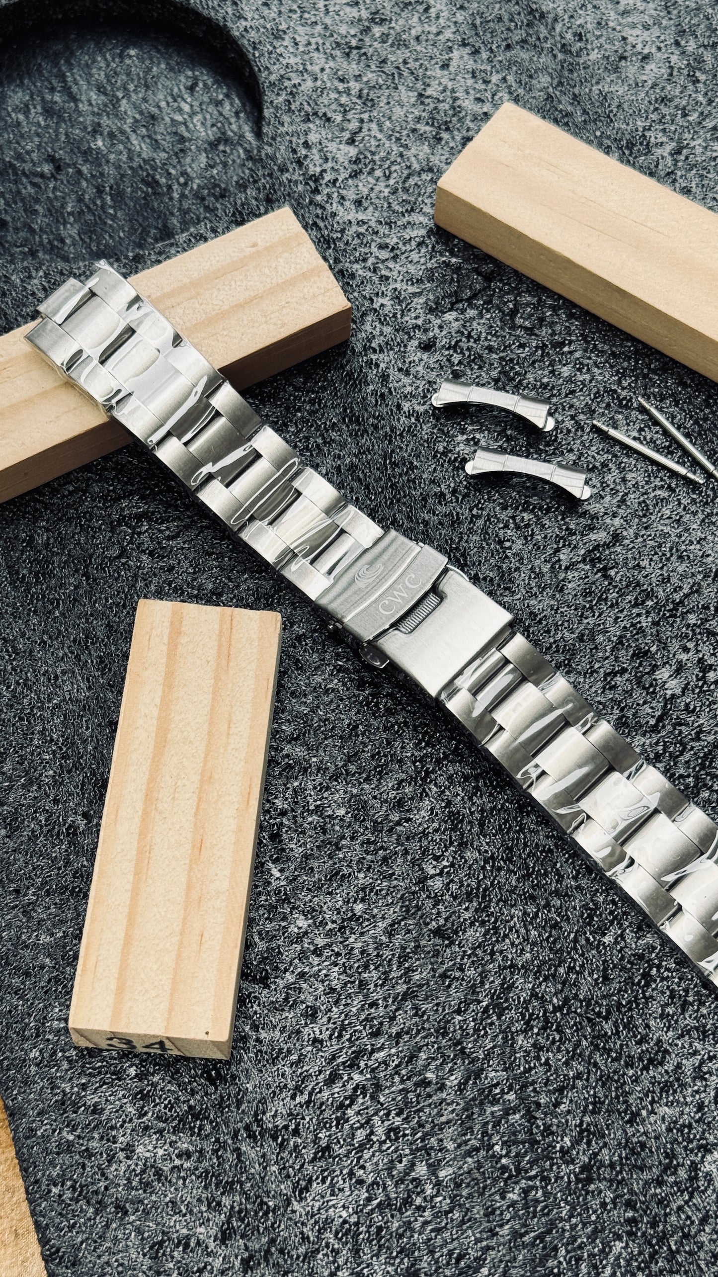 Coromandel Watch Co - Oyster Bracelet - Stainless Steel Solid Links Curved End - 20MM